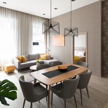 Paulay Deluxe By Corall *