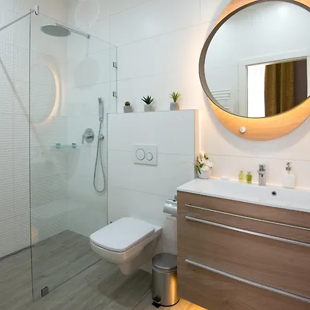 Paulay Deluxe By Corall *